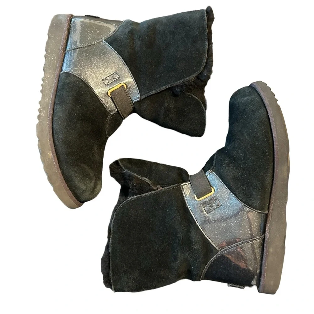 UGG isley suede